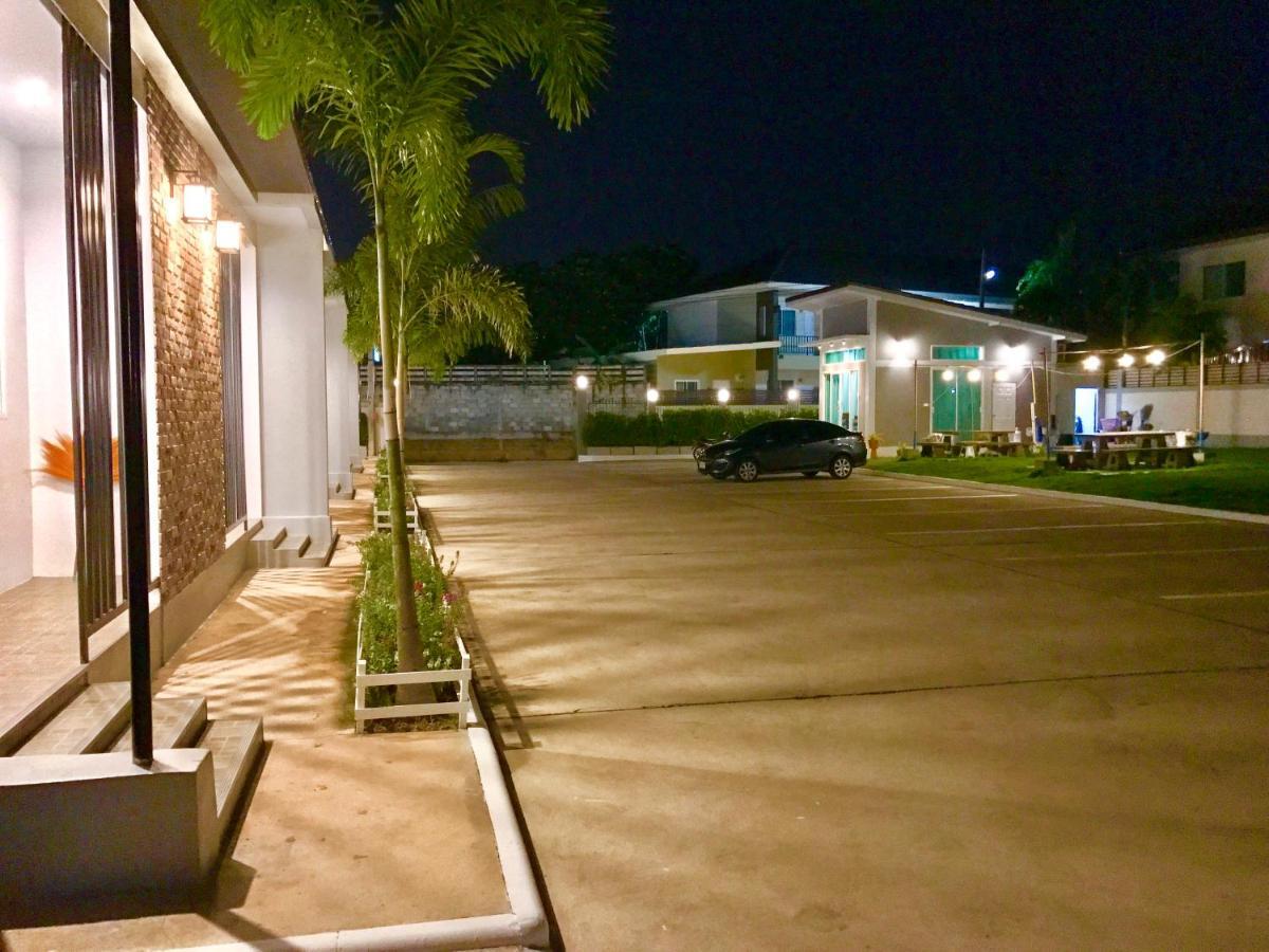 Baan Klangdao Resort Sattahip Εξωτερικό φωτογραφία