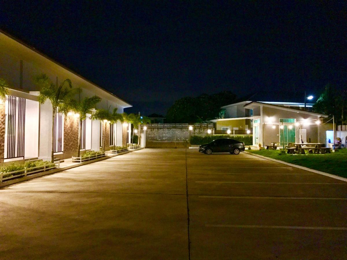 Baan Klangdao Resort Sattahip Εξωτερικό φωτογραφία